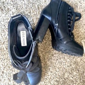 Steve Madden Laurie Black Leather Lace-Up Platform Booties